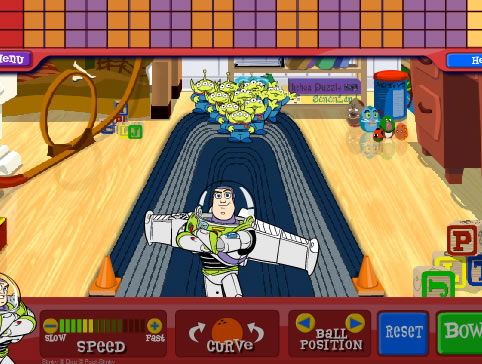 gioco bowling con i personaggi di toy story buzz lightyear, woody, hamm
